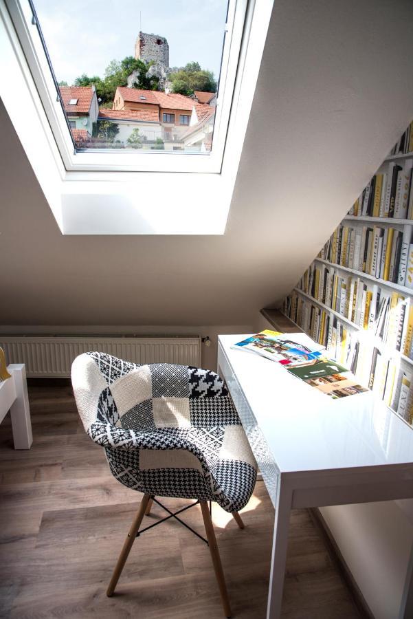 Apartman Veritas Mikulov Eksteriør billede